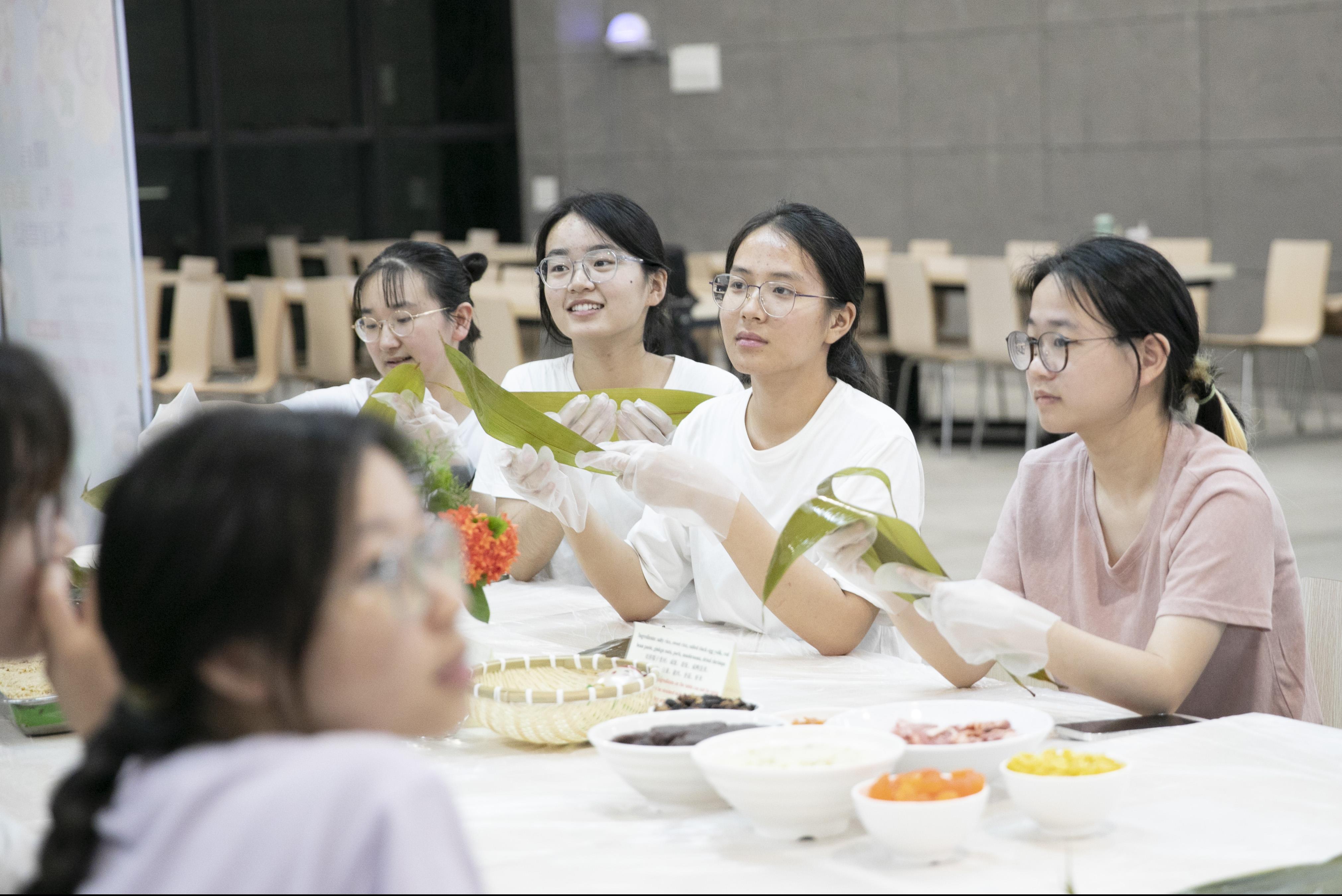 0f8dc754-3efe-4518-8bf0-deaef117f55a