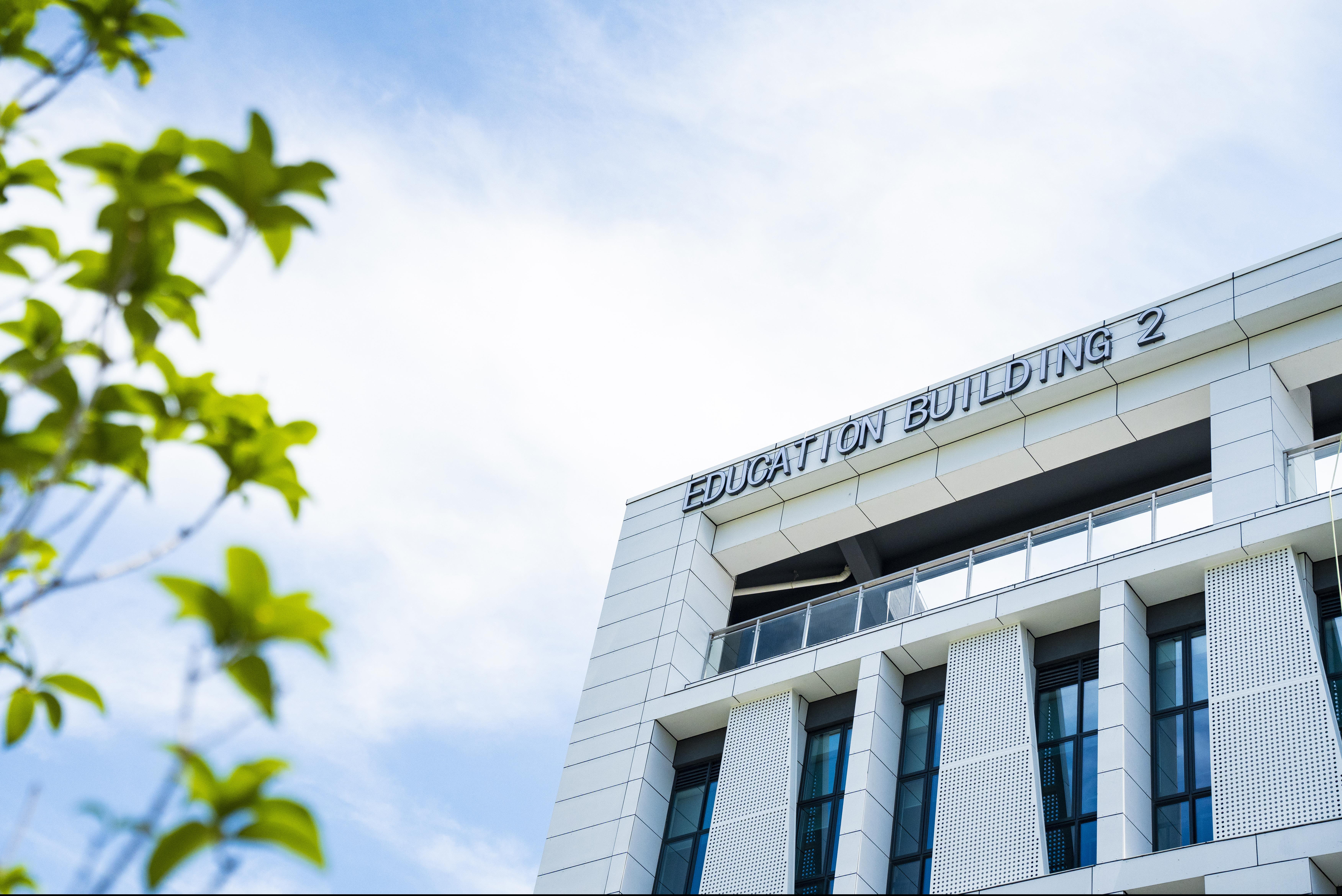 16044651-b3b4-4109-81b2-1d612506c794