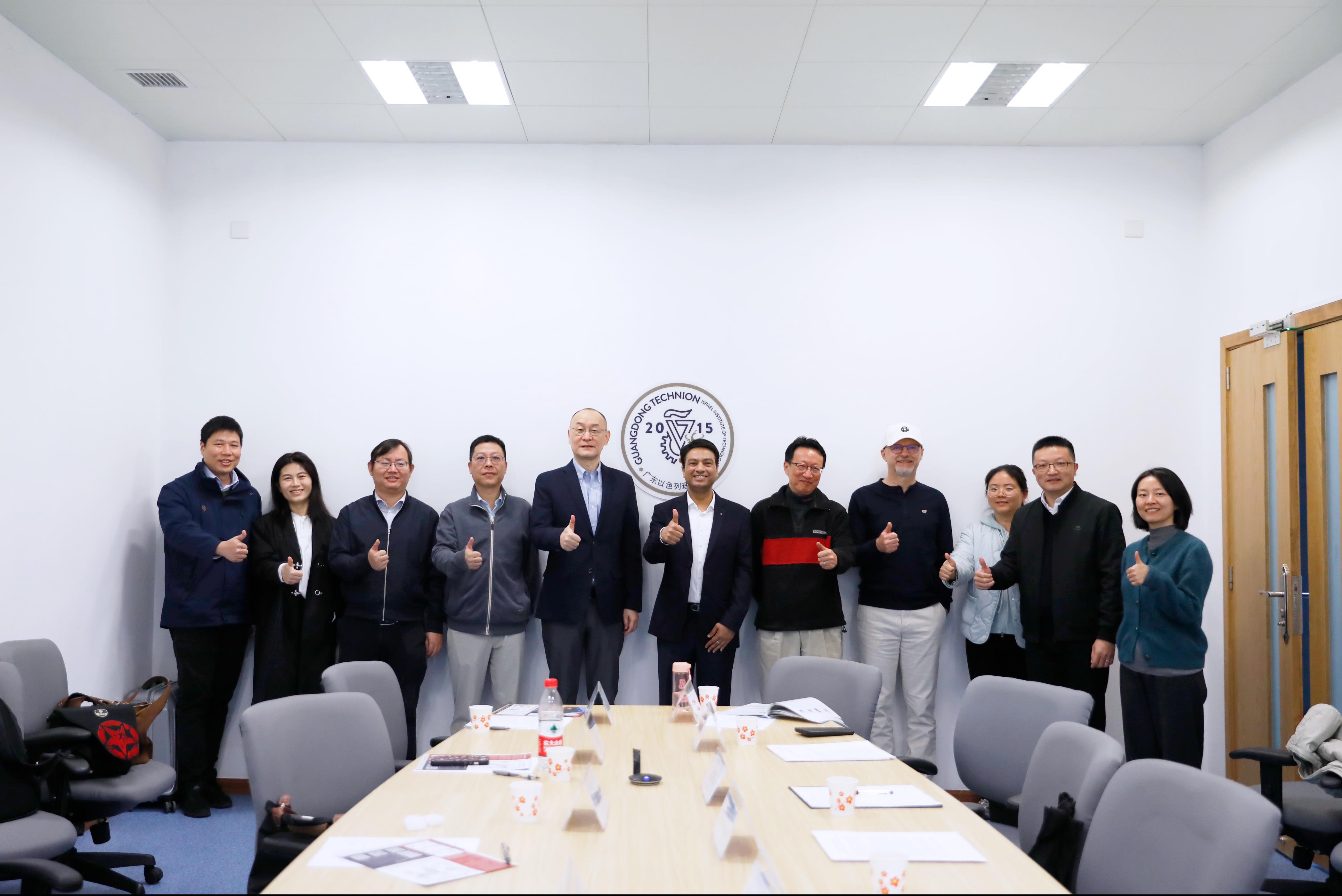 39b09217-42e9-42c4-8d9d-3687a6d4ecac