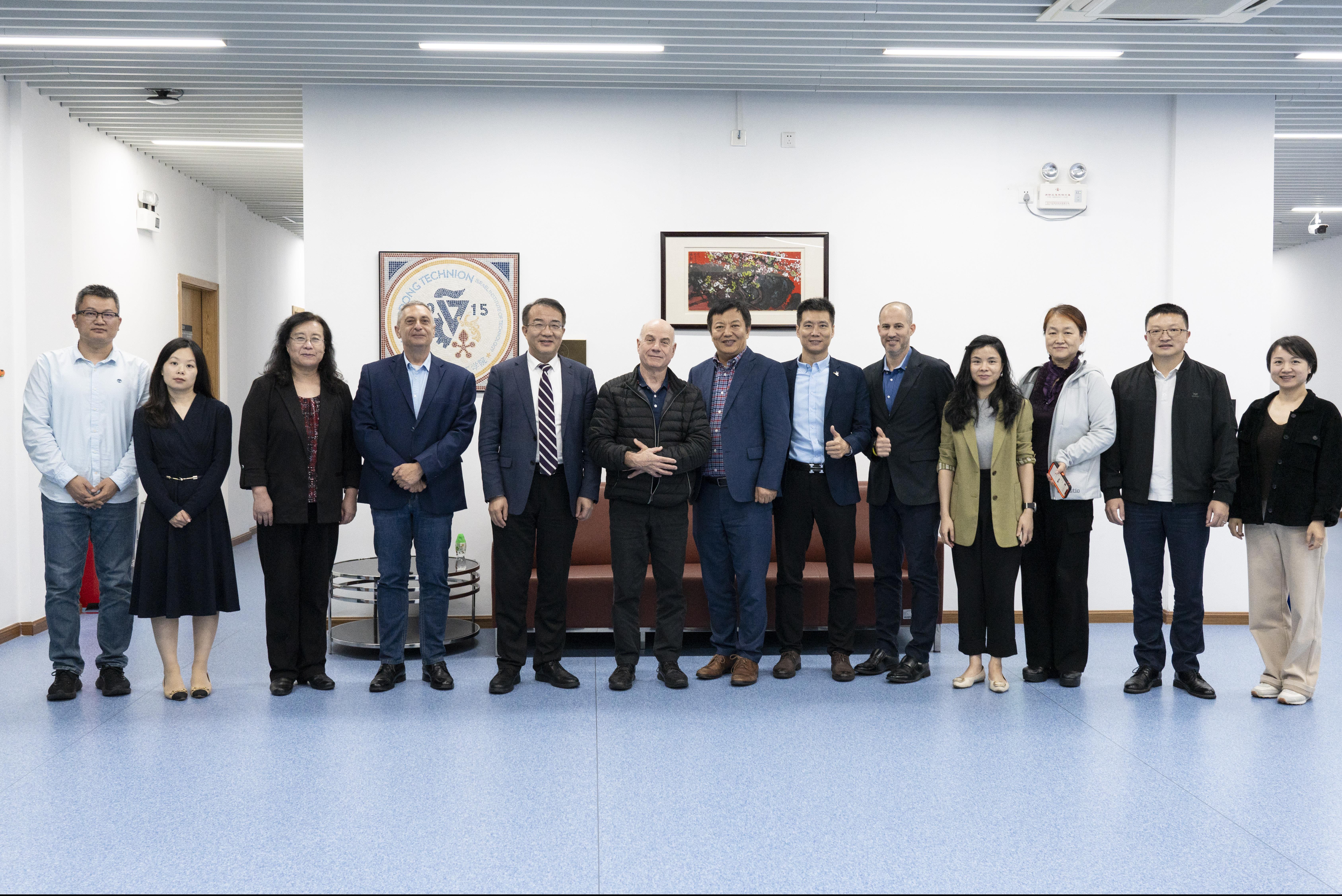 4f9d0f55-93ba-43a0-b40a-6740511aefa4