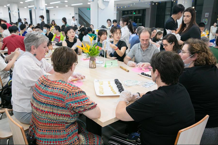 62c62616-8405-44d5-b95e-8c95aea169fb