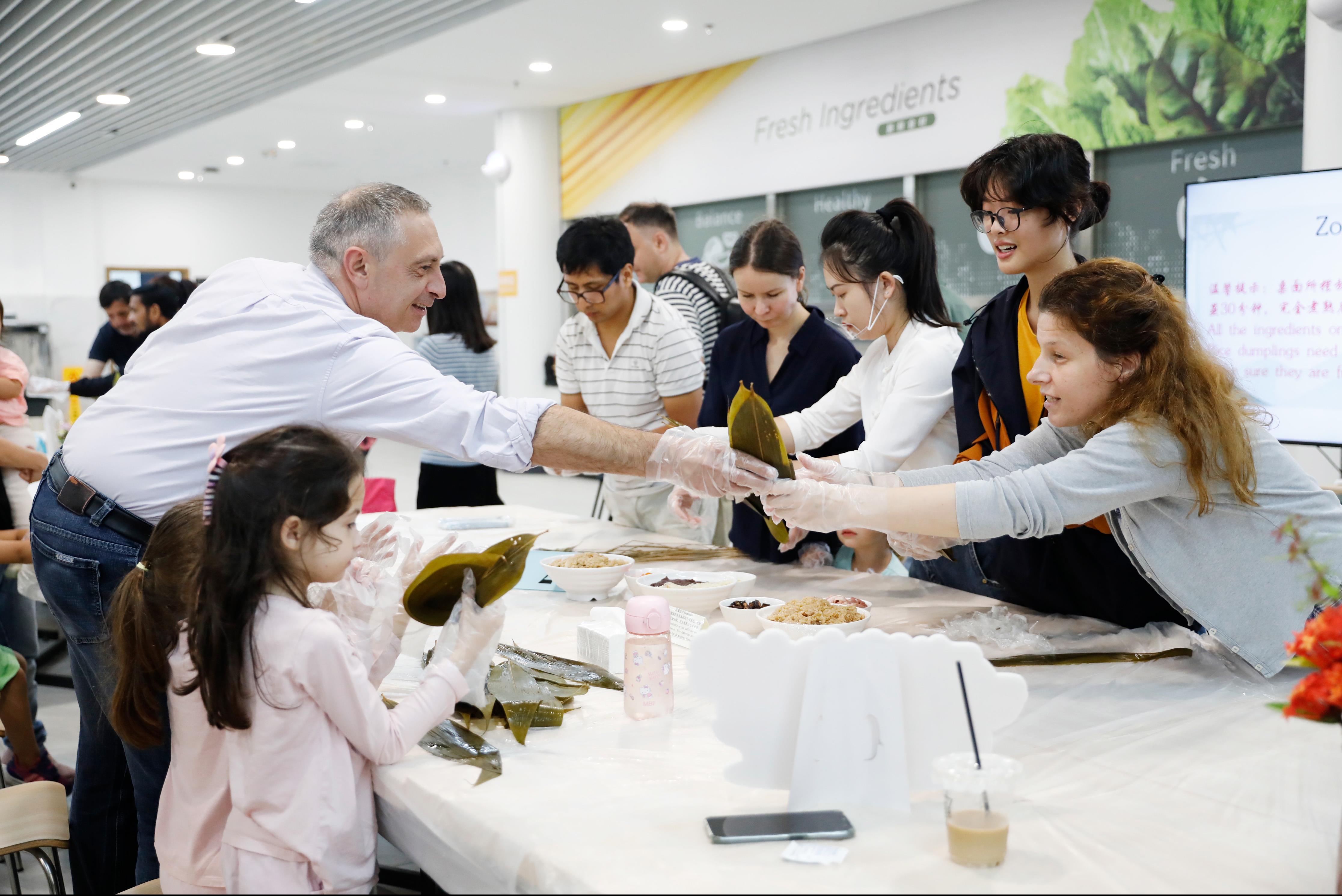 8727b57b-6ec1-420c-adf0-c7ed5980285b