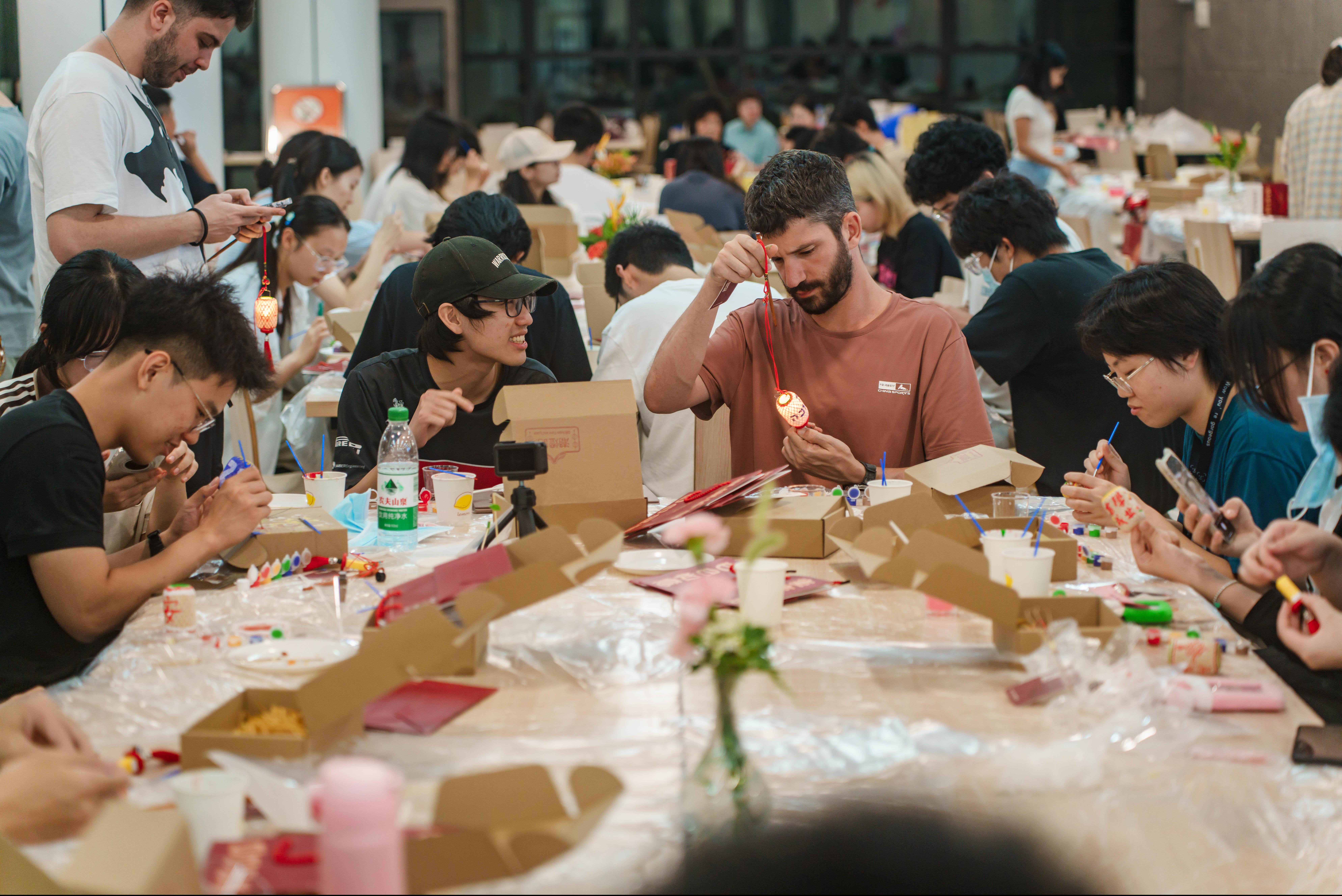 8faf8efc-4046-4b19-9c02-646b855318ee