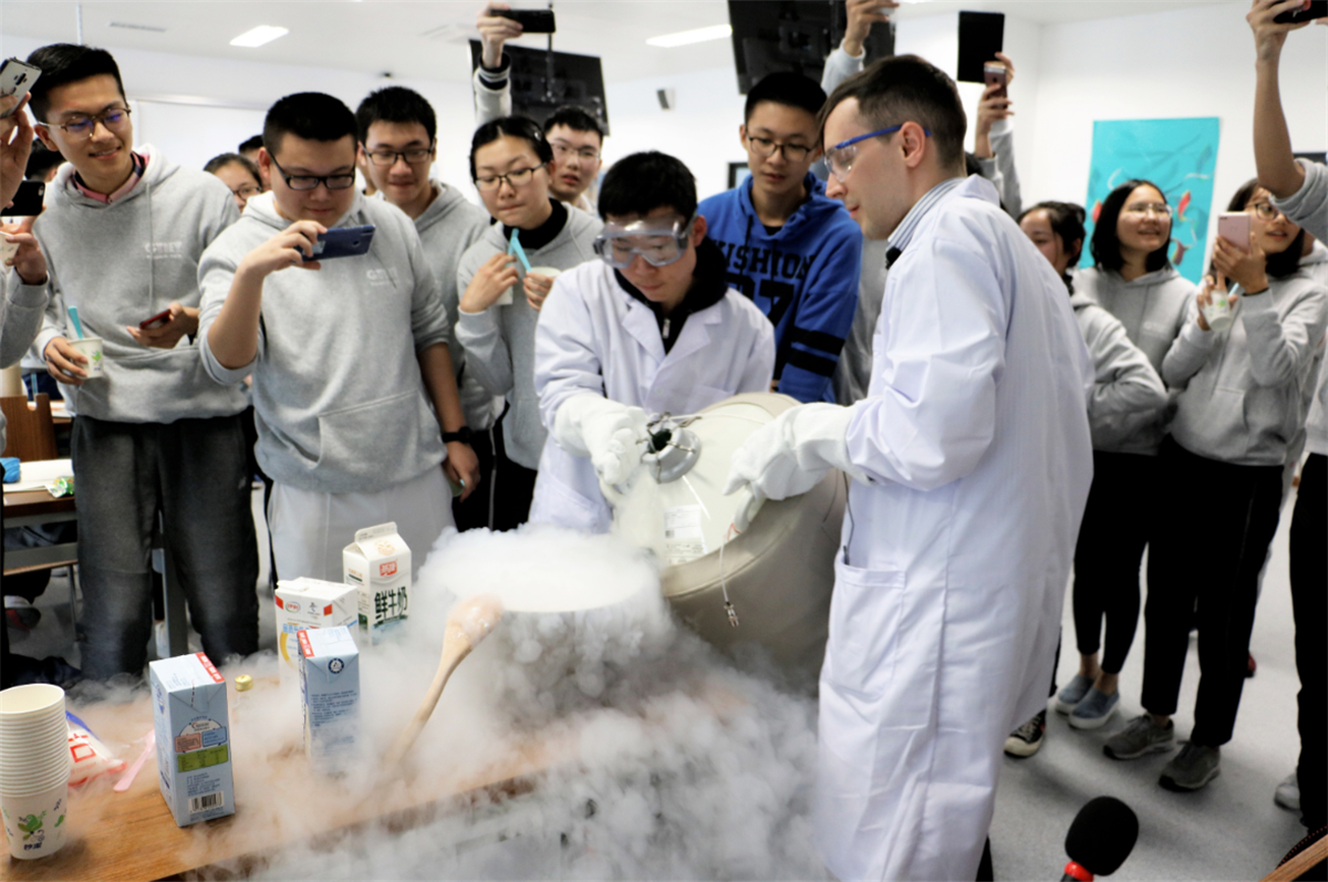 929c5e05-c33a-421d-b4c9-ad84cfb913c9