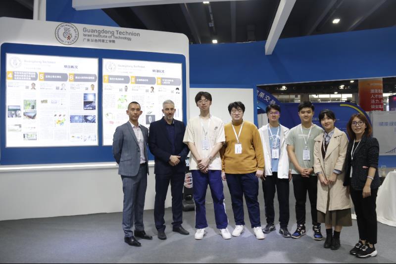 af40aee2-7d41-4439-819f-43cc525ae96d