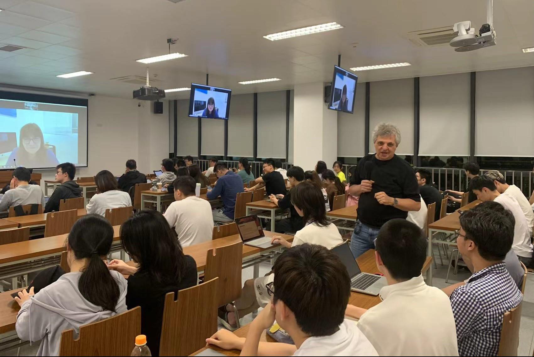 c1f82b01-40ff-4622-852a-80dd4dcadf40