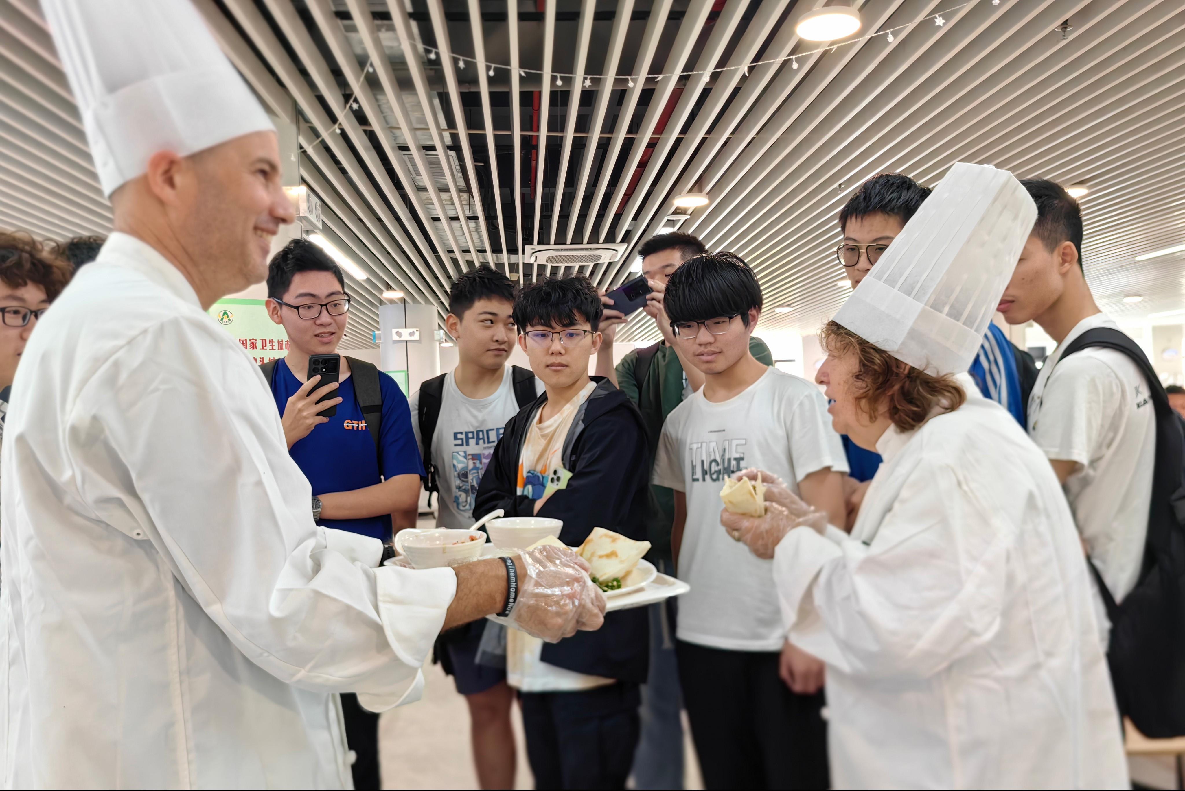 cbc4fee2-d93a-455c-8041-e5ba79bab35b