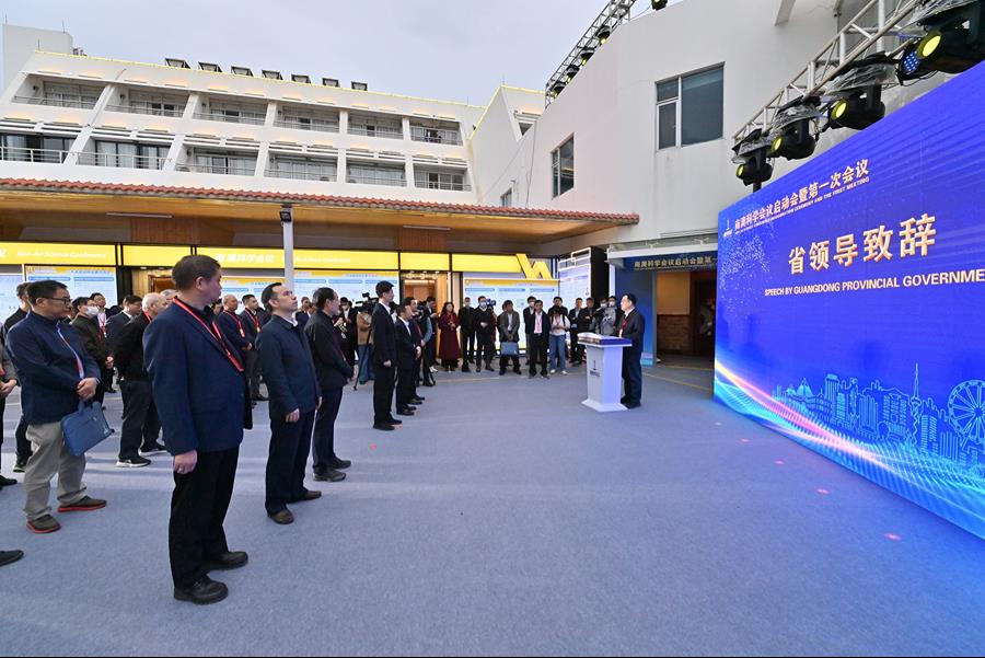 d8b0b241-9dea-4bf3-ad9c-2a418d3ed56e