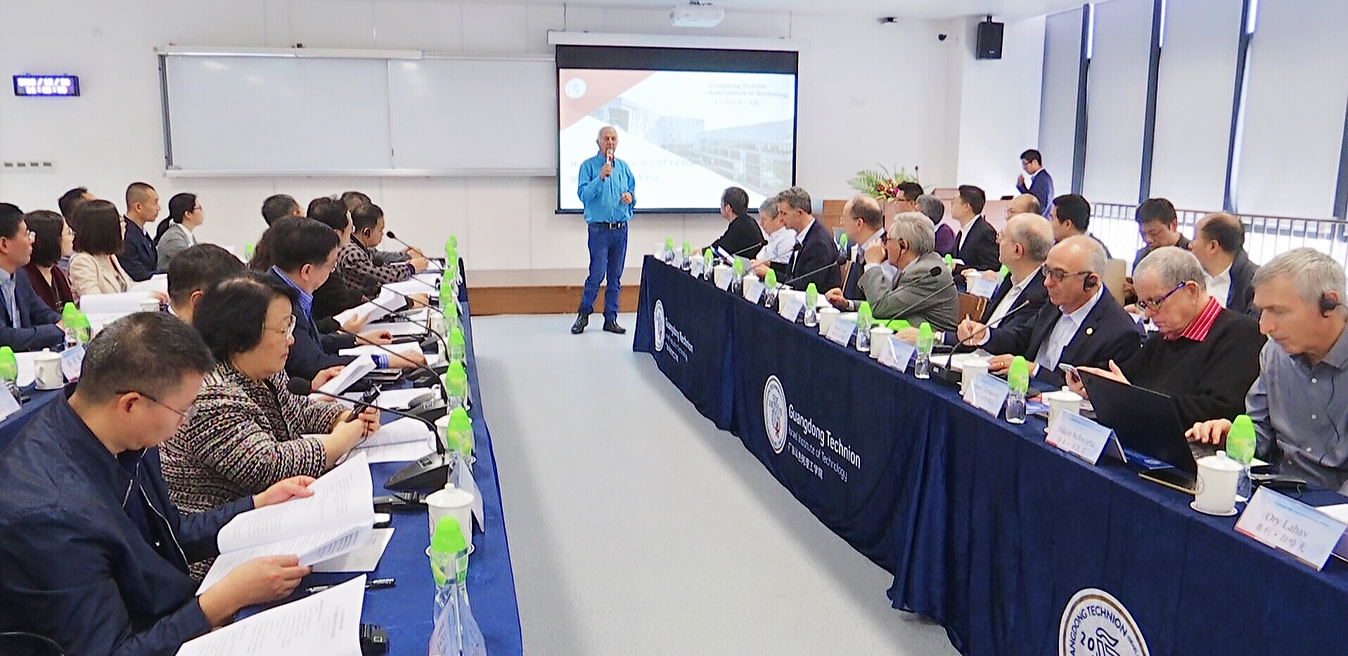 f02025cd-b6e8-497d-8a8e-017a0b1c825c