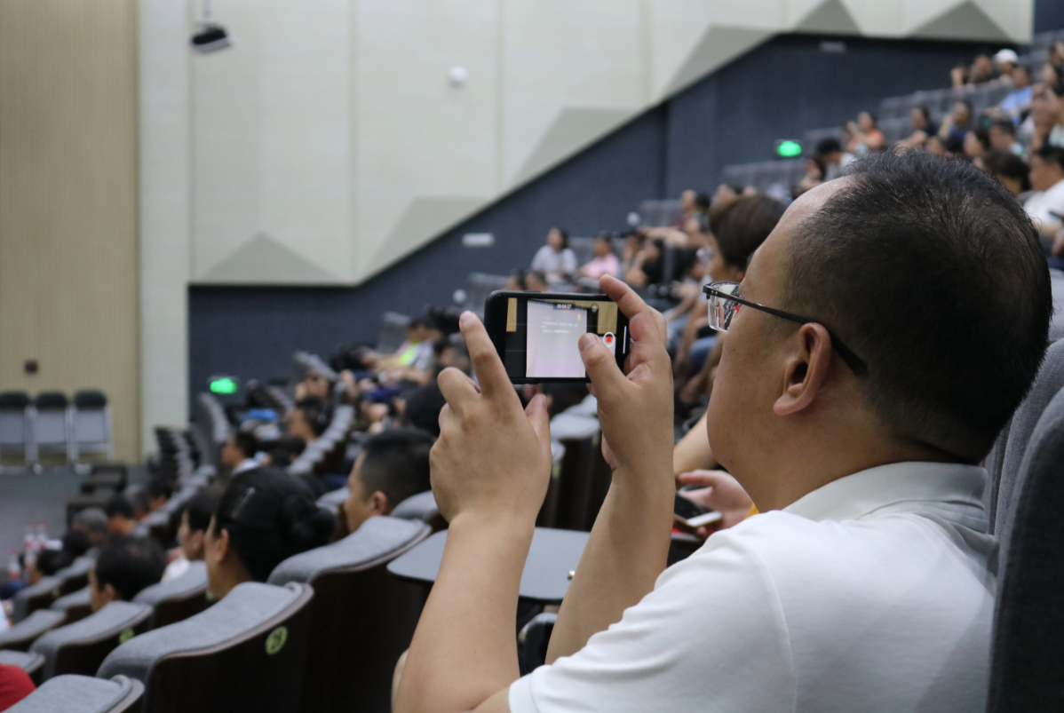 fe3a89dc-8b9b-42a8-96dd-b27bc5323592