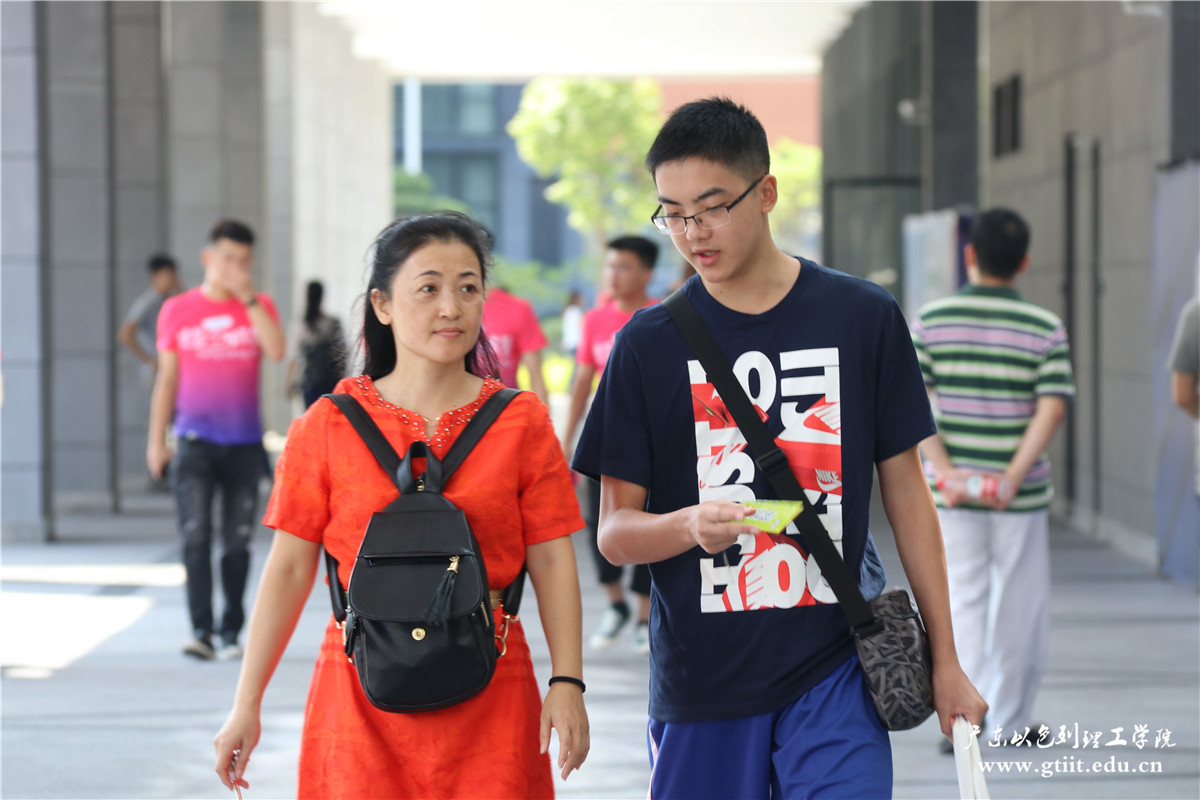 ÐÂÉú±¨µ½-2_¸±±¾.jpg ÐÂÉú±¨µ½-2_¸±±¾.jpg