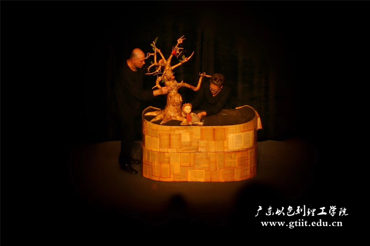 WeChat Image_20181126203517_����.jpg