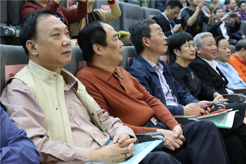 6374276148117906036118651