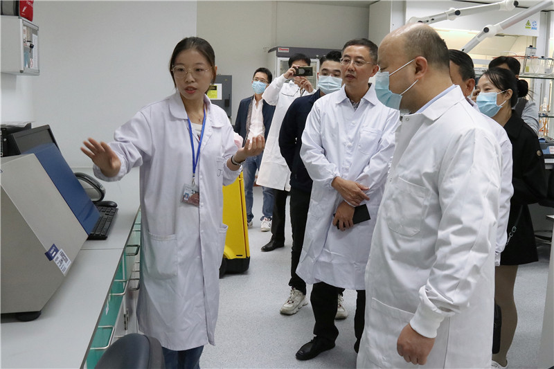 6374276148118606076118651