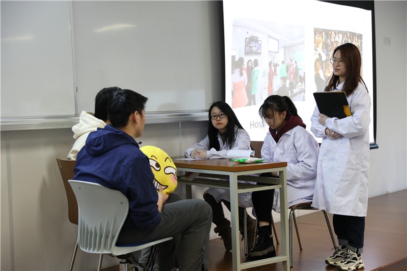 6374716670571118948927269