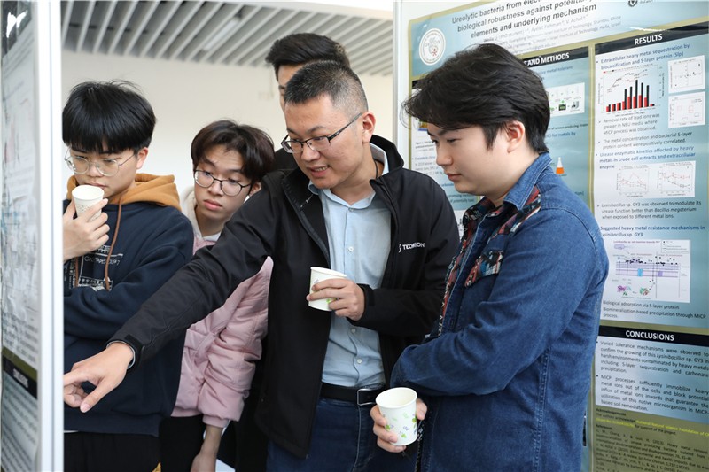 6374857525248347437436879