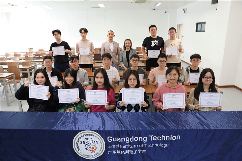 6374993305318030811921785