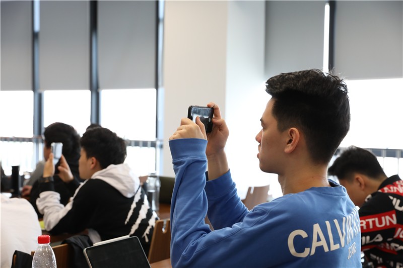 6375045233141368572488217