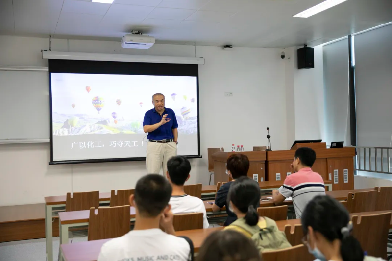 6375988677625069119463303