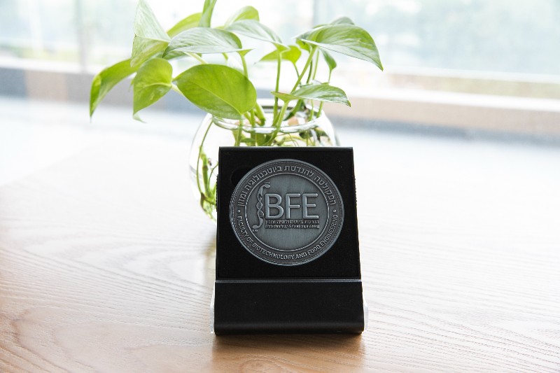 6376107614088183185610195