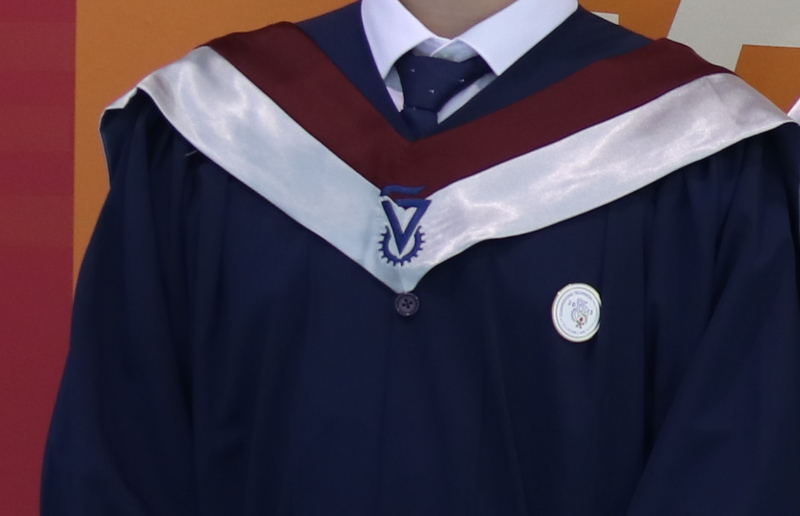 6376107614132983502538200