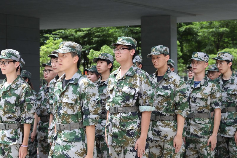 6376349572576364199335273