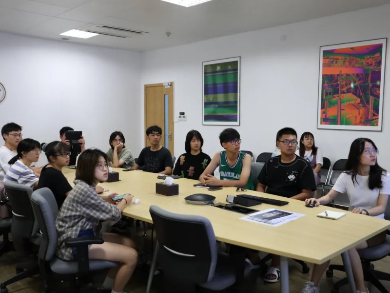 6376790189586245196418606