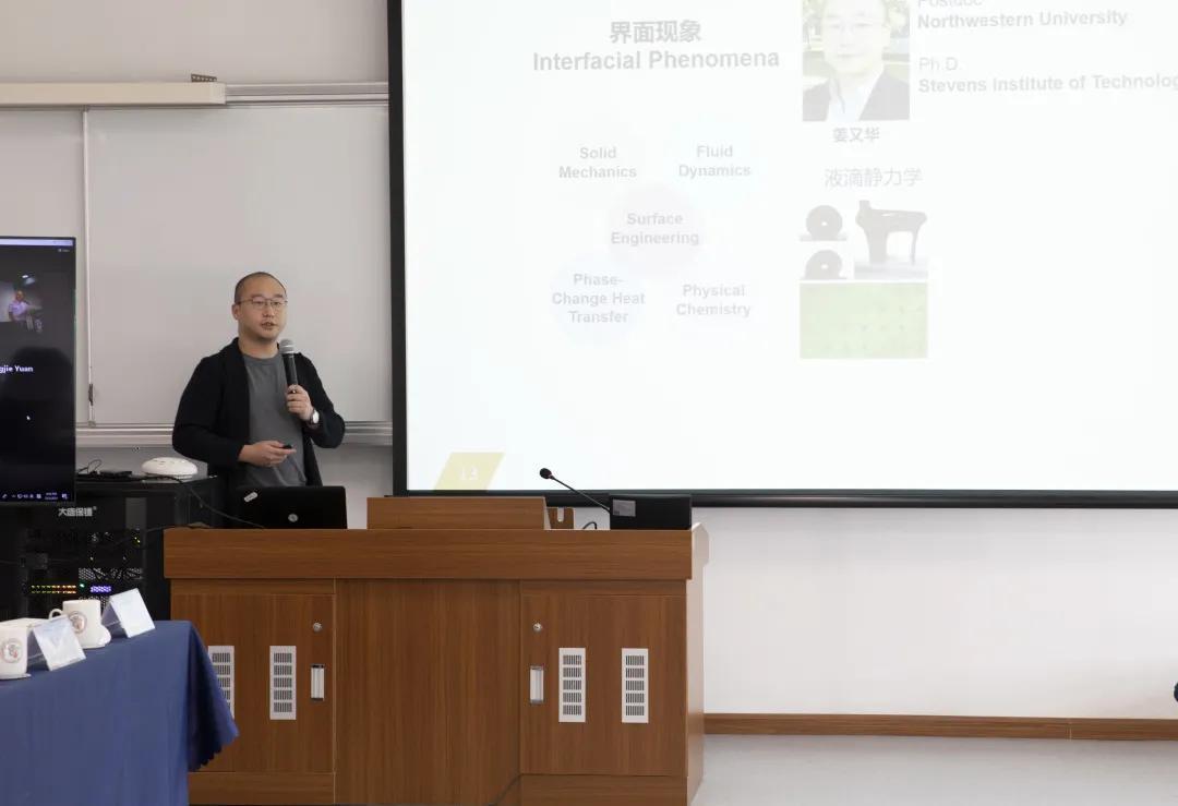 6377768683039518658344812