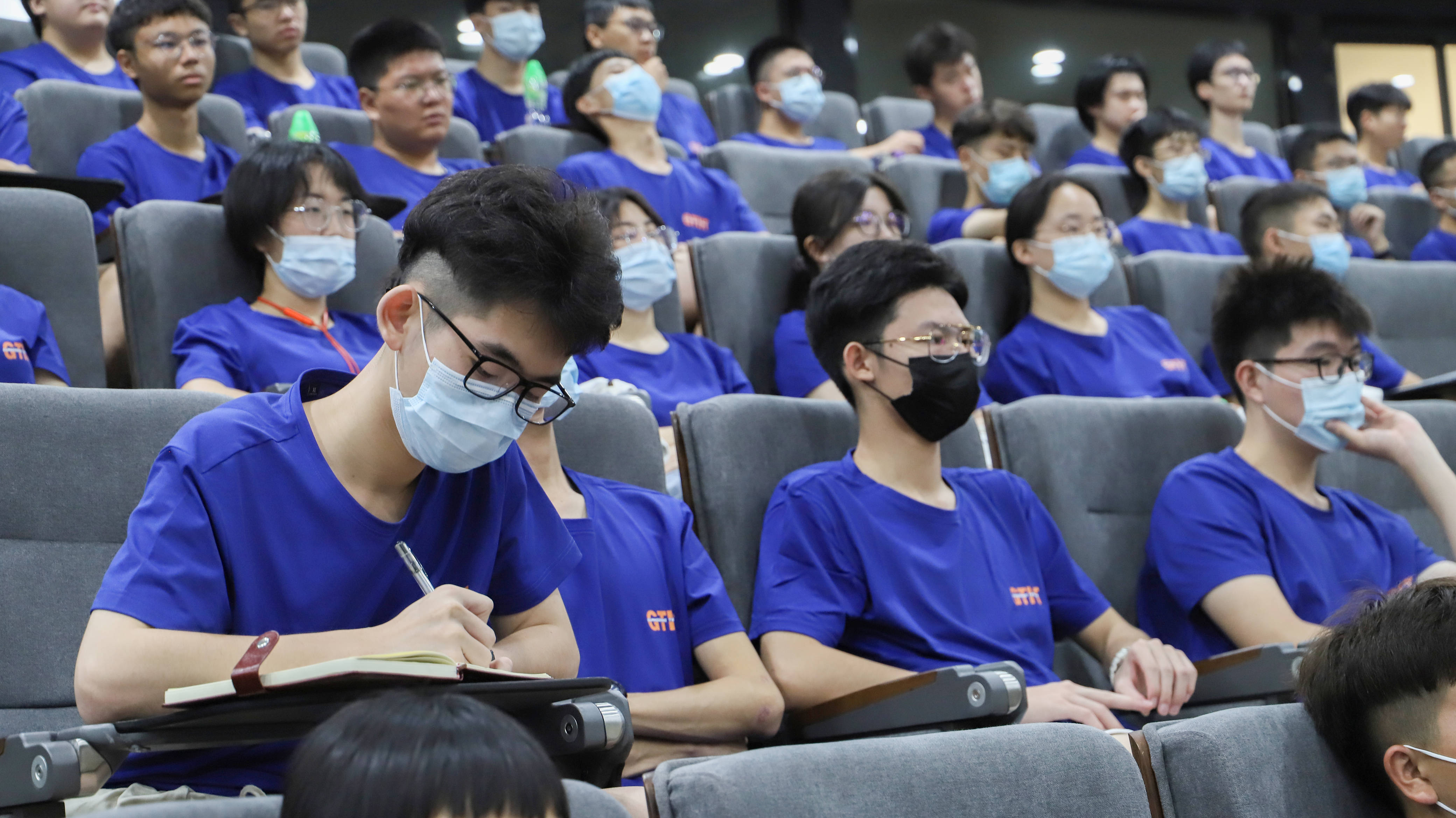 6377775677521038308363421