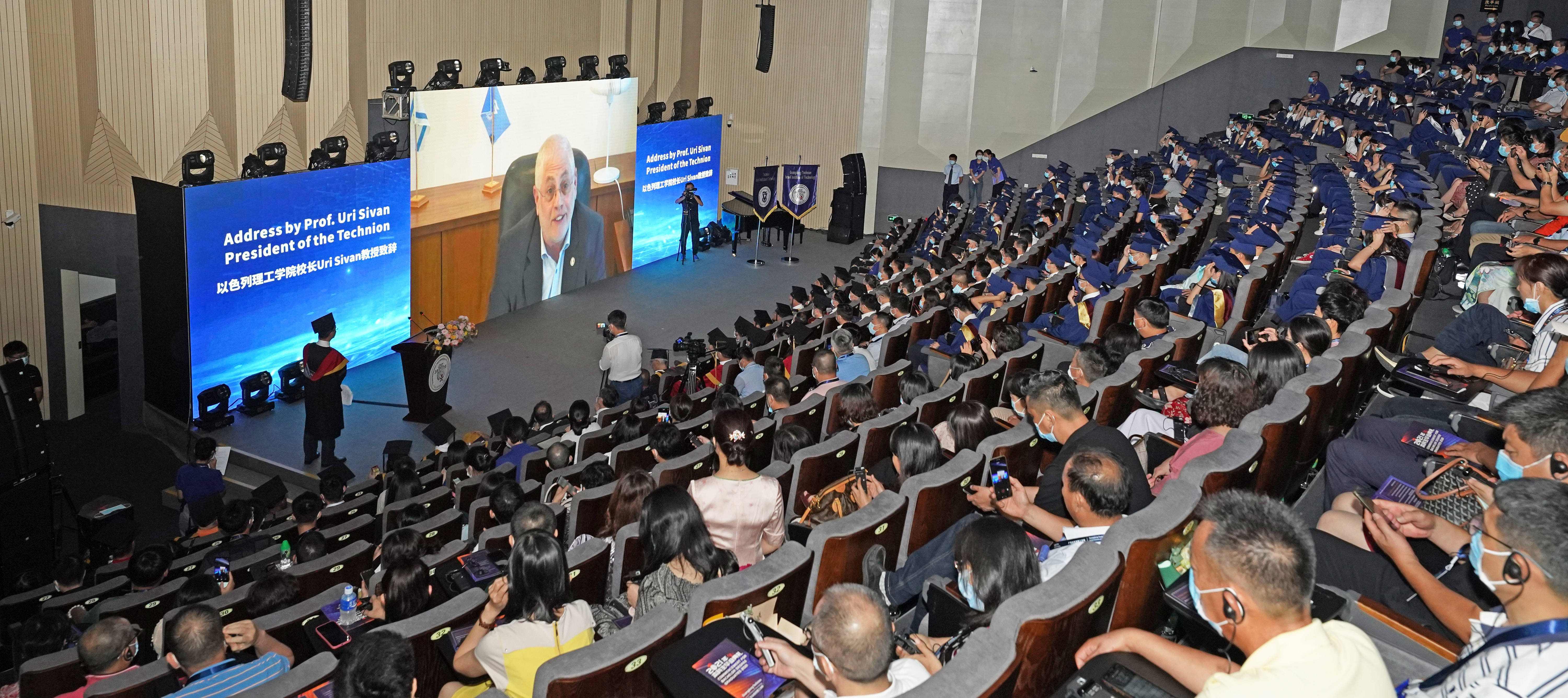 6378011073657707134055602