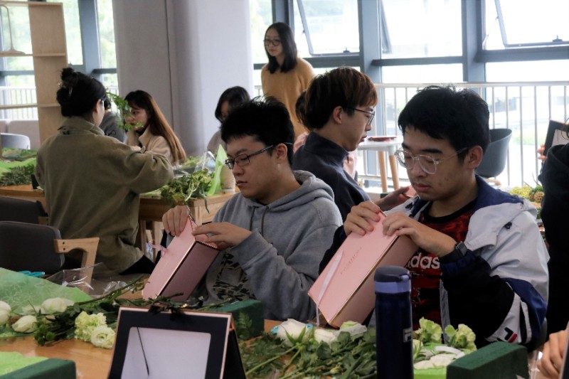 6378018496281186423066735