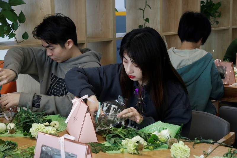 6378018496287528729809306