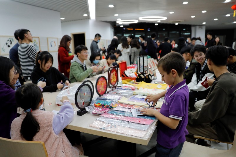 6378018757698763957250153 6378018757698763957250153