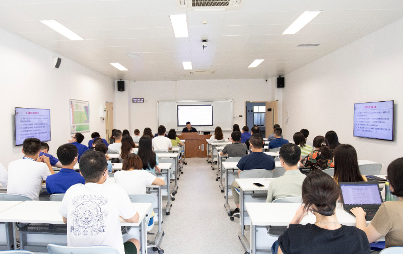 _16A7019.jpg _16A7019.jpg