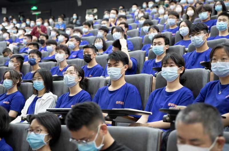 6379563609562233775849712 6379563609562233775849712