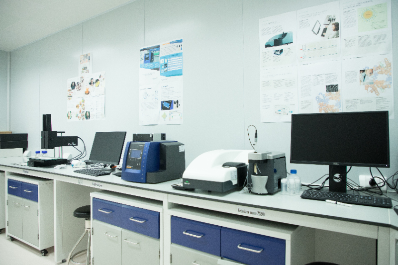 789C9609.jpg 789C9609.jpg