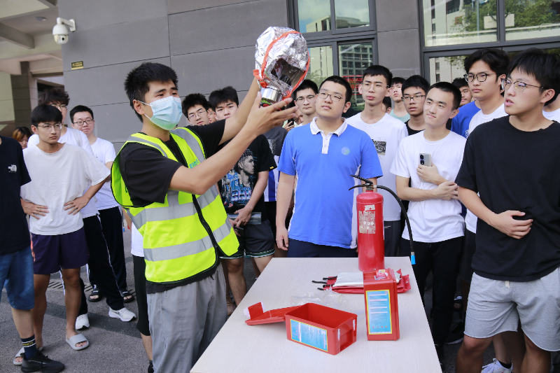 _MG_8108.jpg _MG_8108.jpg