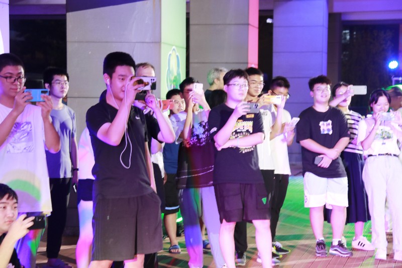 6379987350577841159372399 6379987350577841159372399