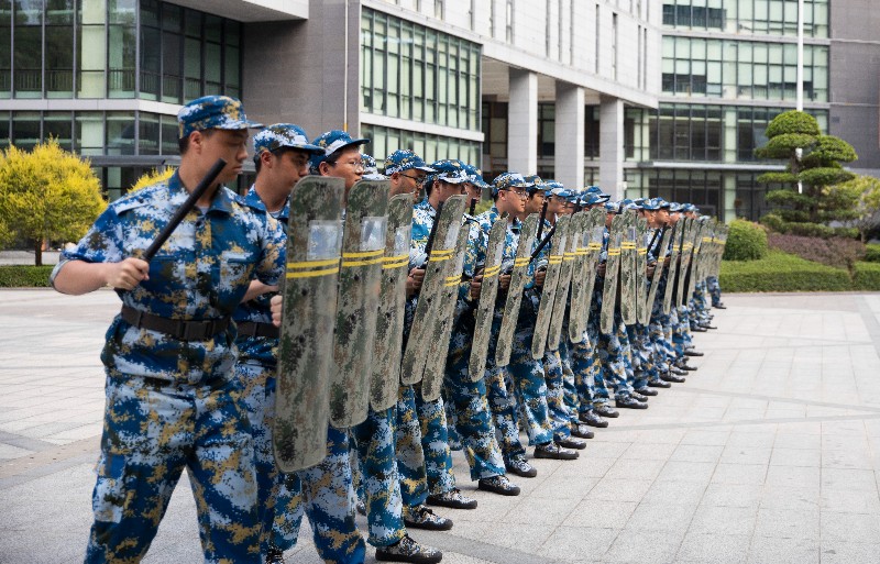 6380118759378536774331407