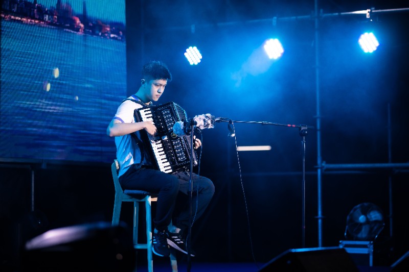 _16A1381.jpg _16A1381.jpg