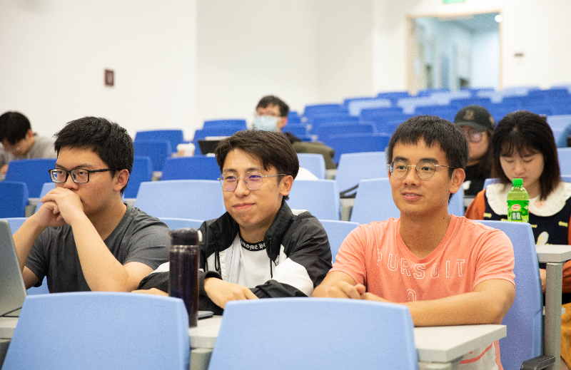 6380375587776797645900916