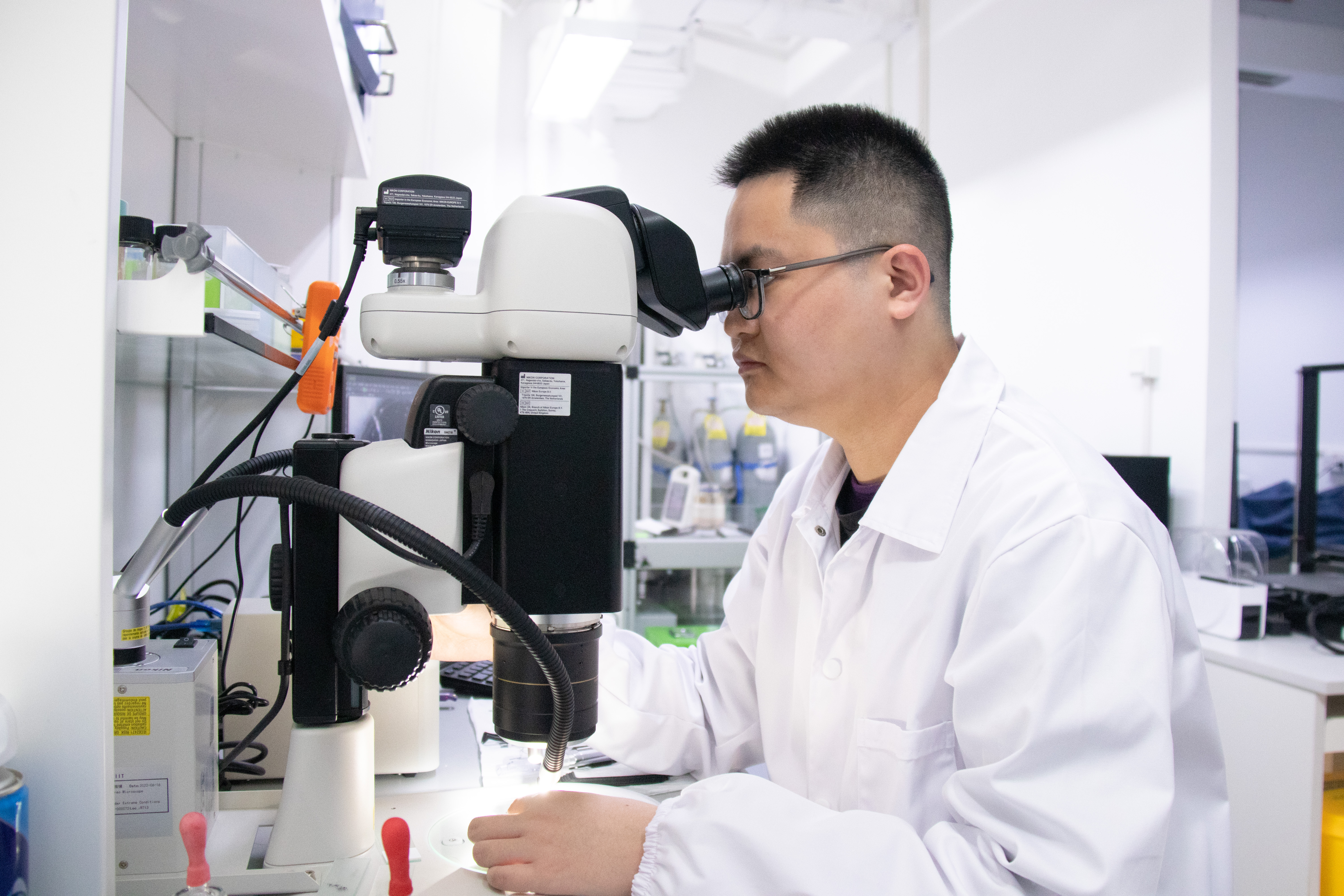 Linhong4.jpg Linhong4.jpg