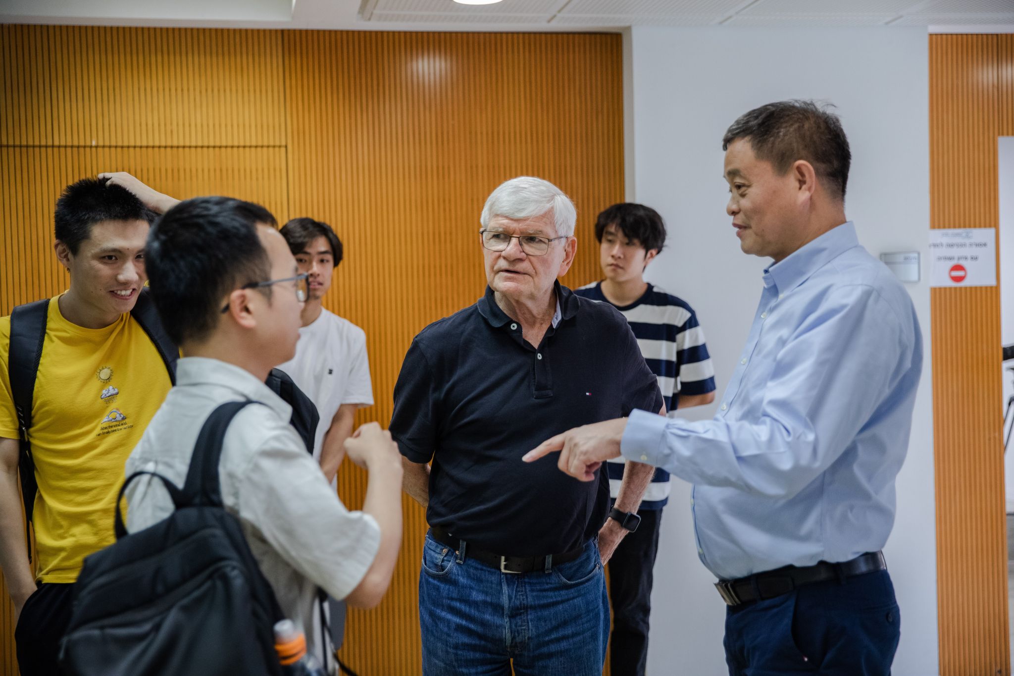 6382226556808257247355888