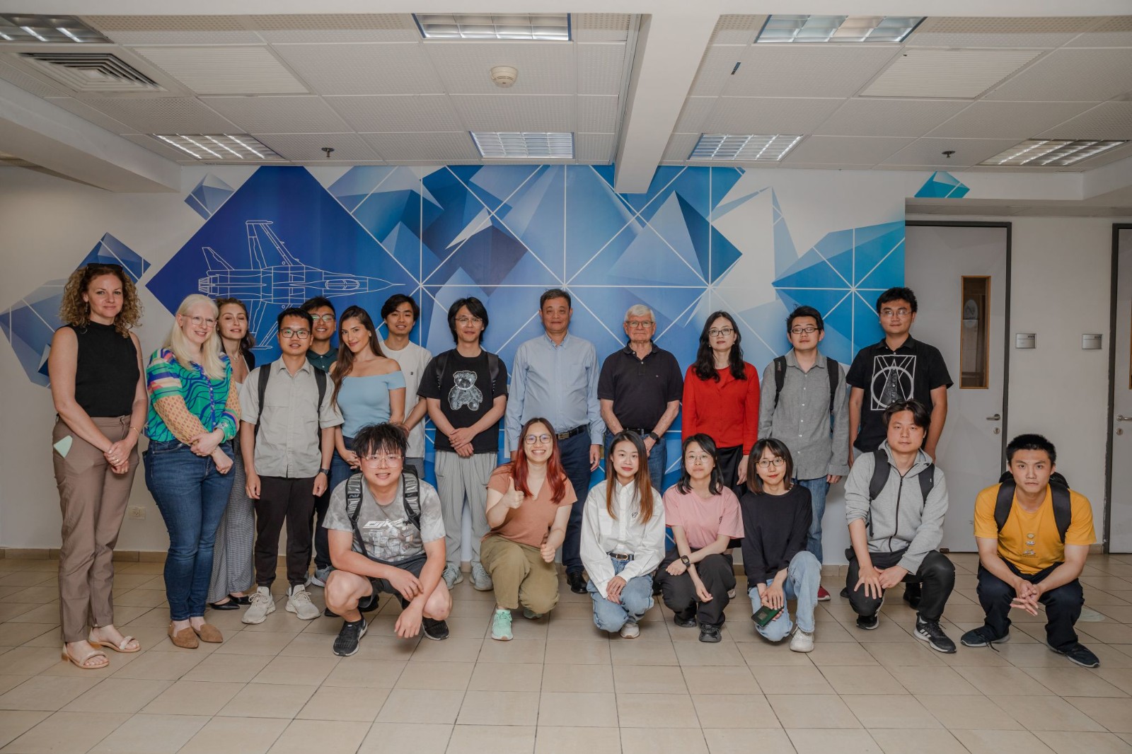 6382226557877424001220066