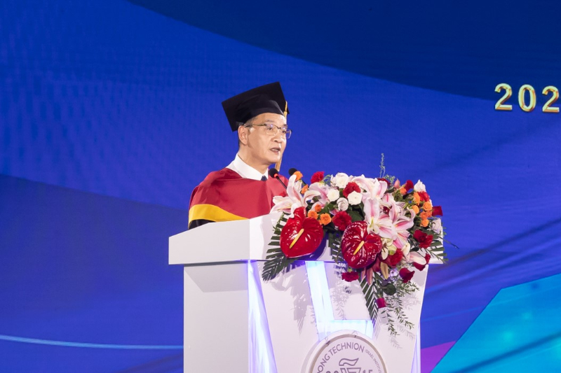 CR6_1204 (裁后).jpg CR6_1204 (裁后).jpg