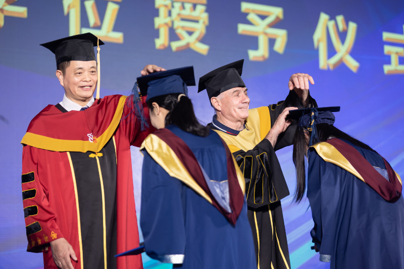 G_R65295.jpg G_R65295.jpg