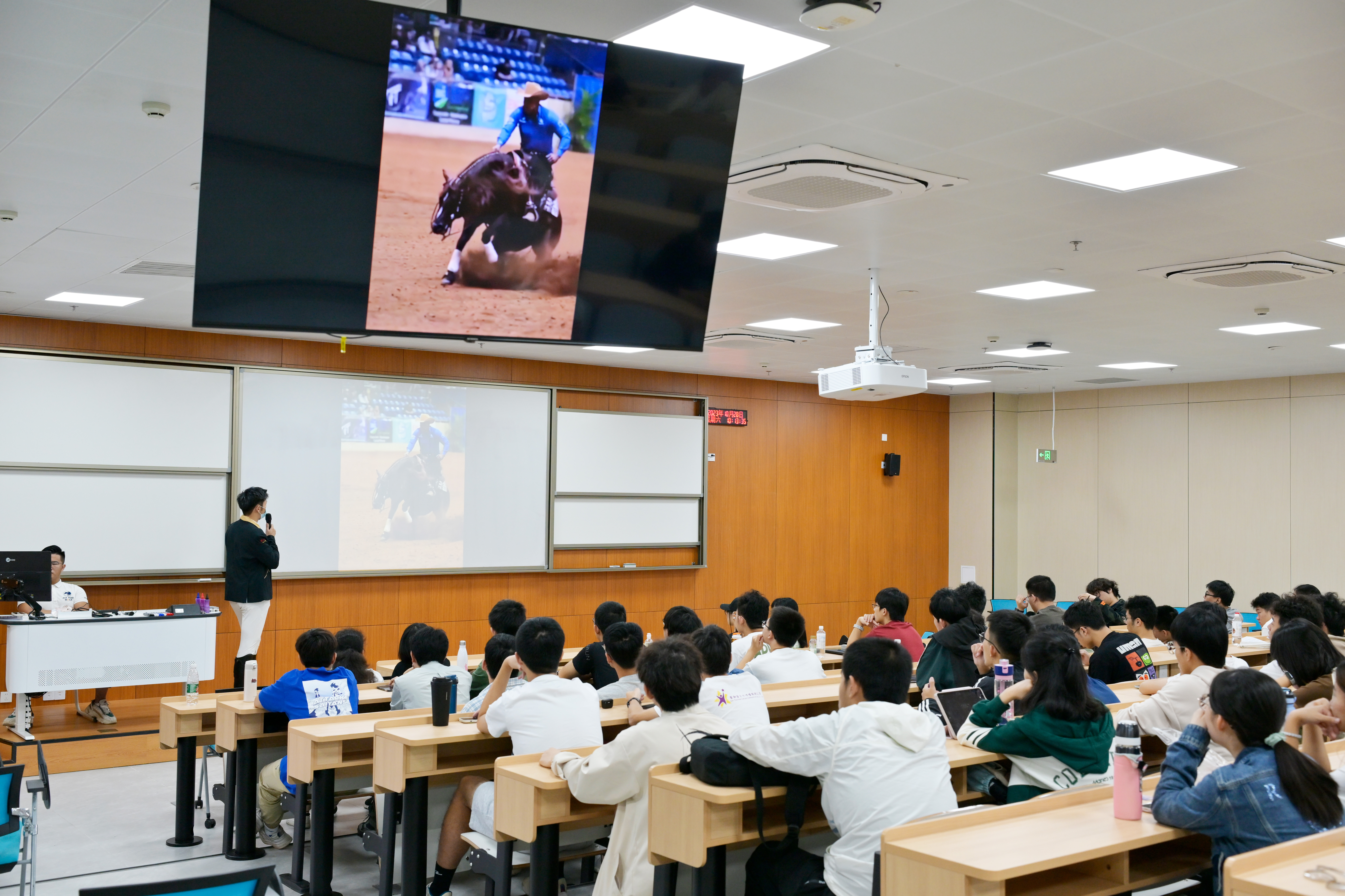 _PIC5609.jpg _PIC5609.jpg