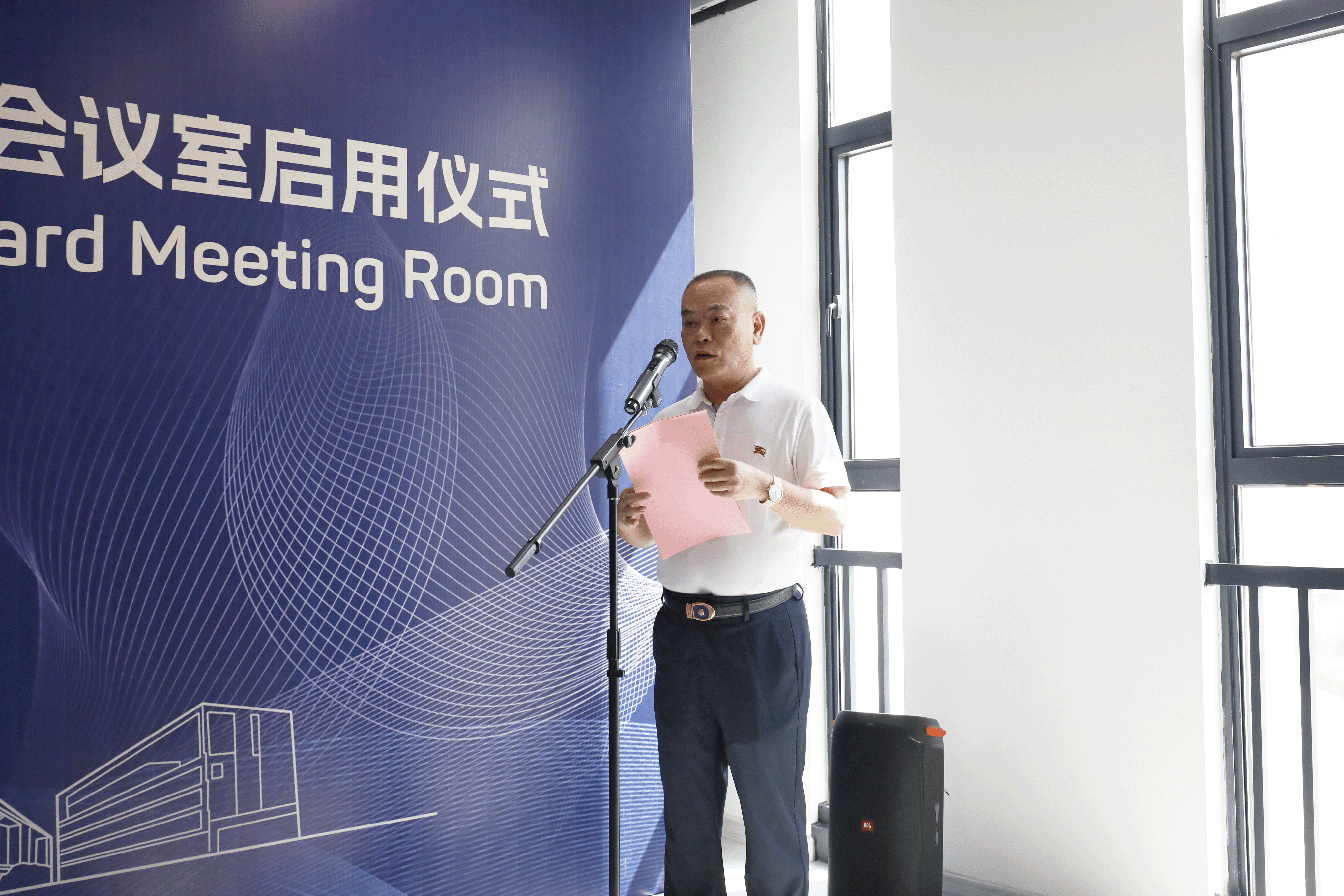 _16A0697.png _16A0697.png