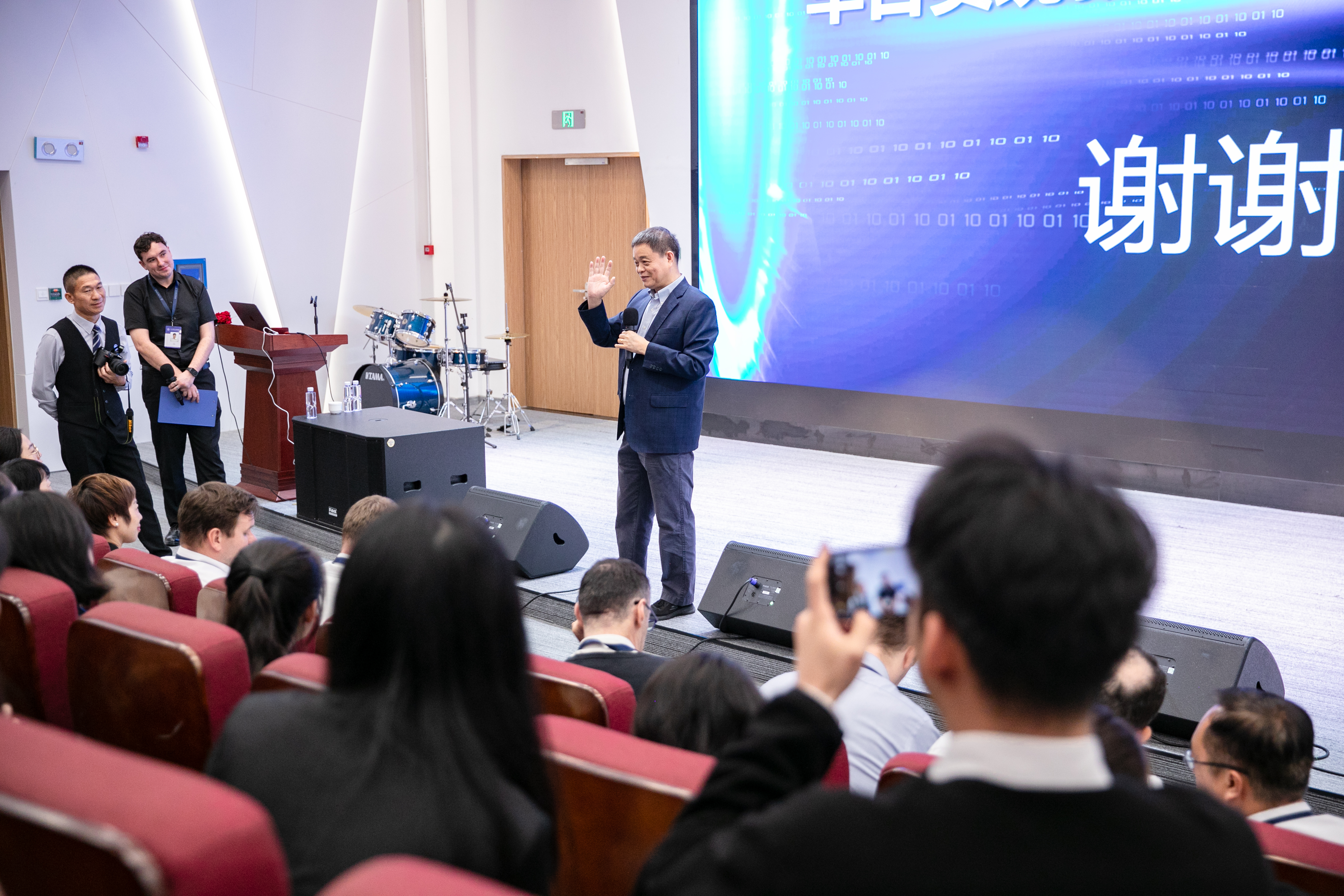 _16A7227.jpg _16A7227.jpg