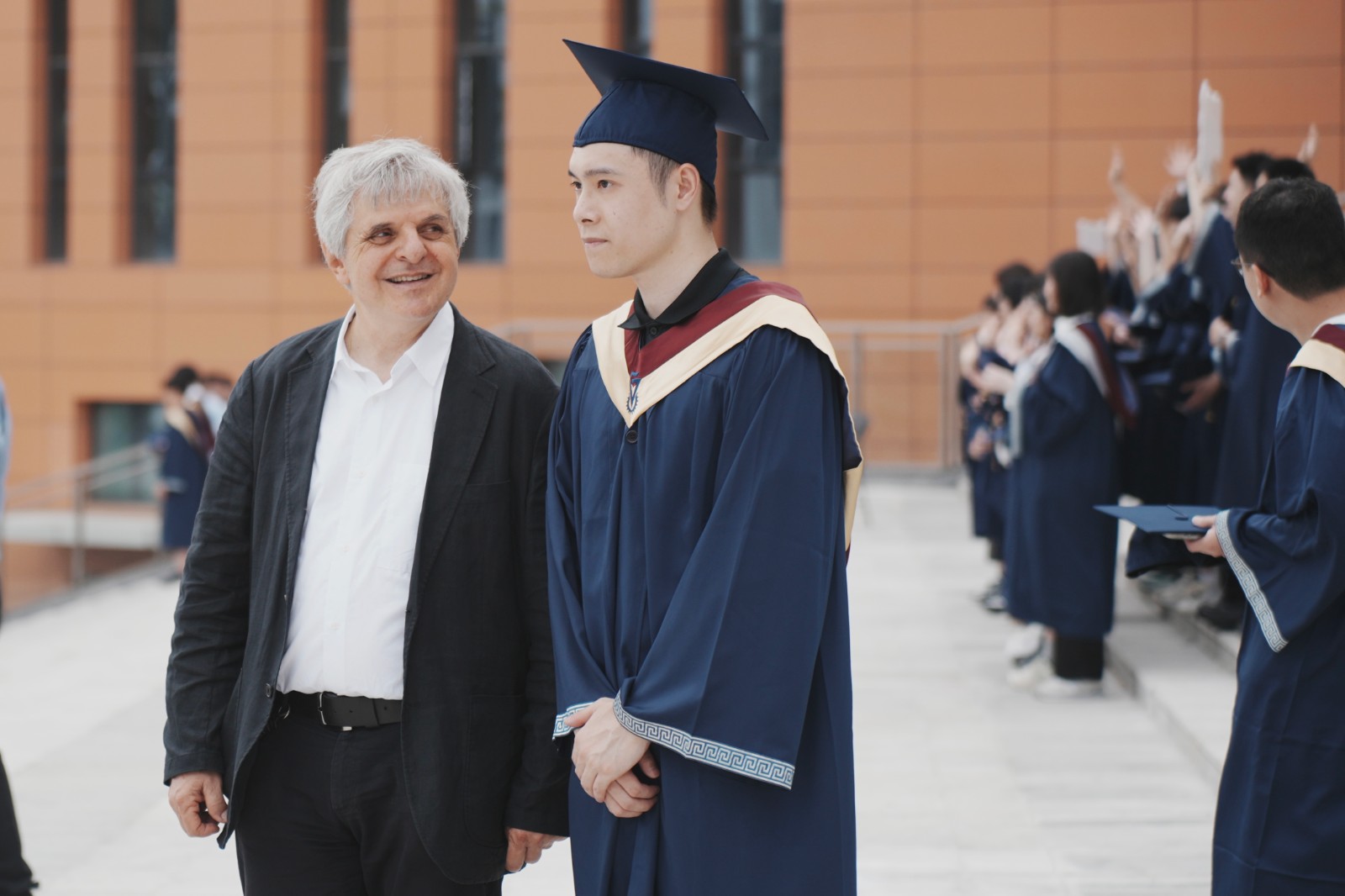 391748335687_.pic_hd - Copy.jpg